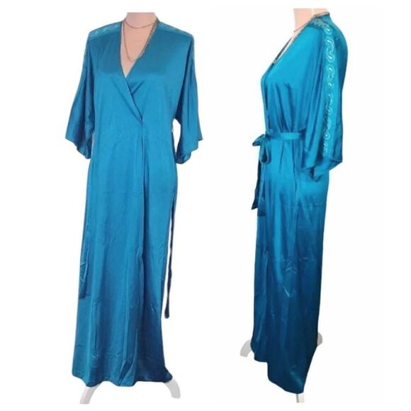 VTG 70s VF Teal Paisley Embroidered Wide Sleeve Long Nylon Robe Small - Picture 8 of 17